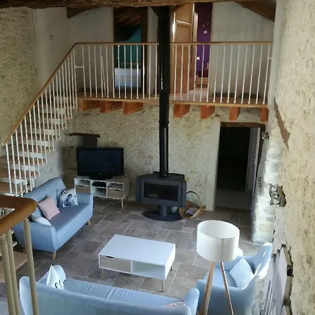 Holiday home De Caractere En Pleine Nature *